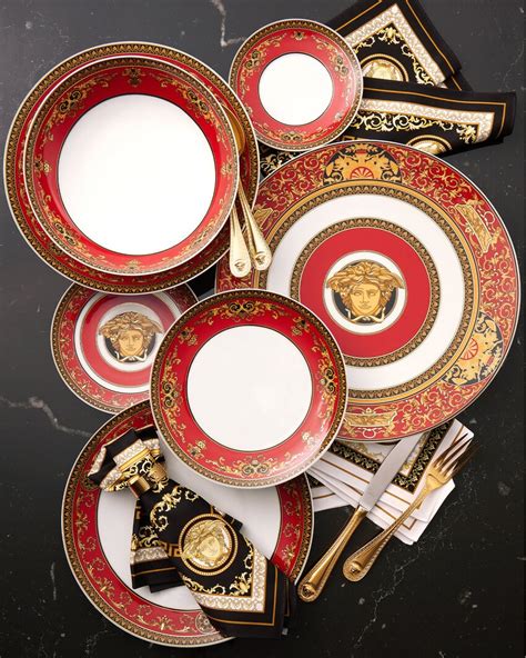 versace medusa red plate|medusa rhapsody.